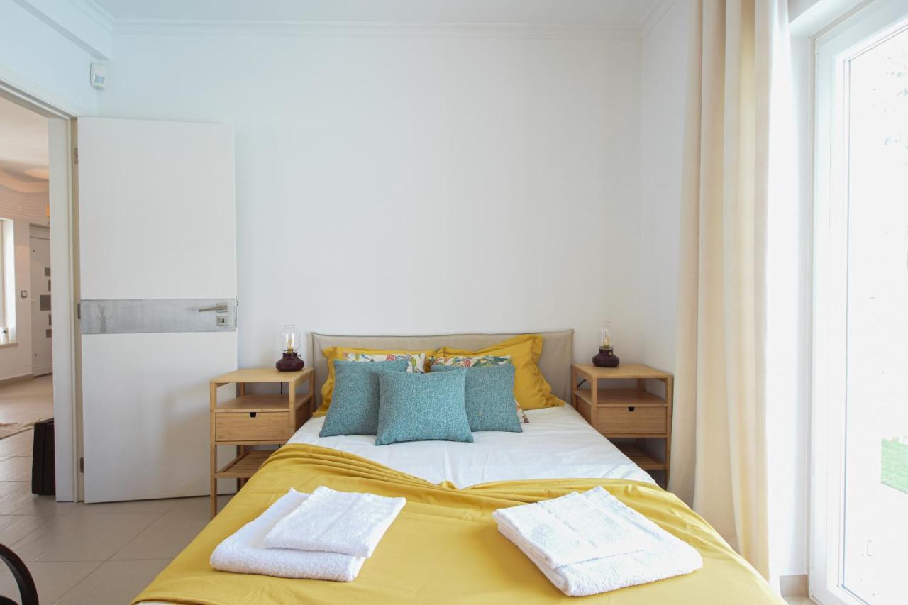 Aroeira Villa With Heated Pool By Golf Course, Beach And Lisbon Eksteriør bilde
