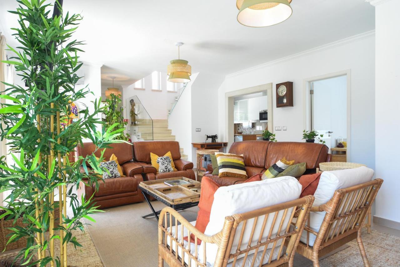 Aroeira Villa With Heated Pool By Golf Course, Beach And Lisbon Eksteriør bilde